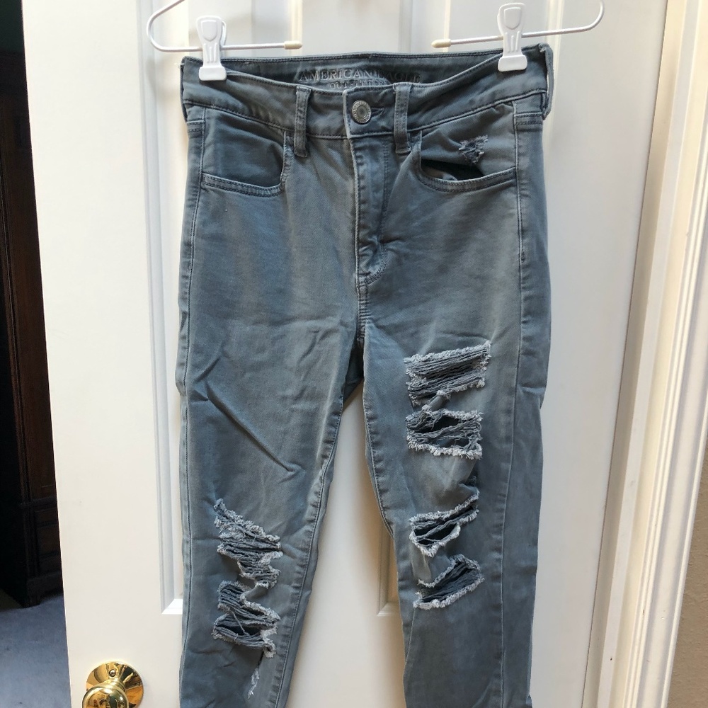 American Eagle grey ripped hi-rise jegging